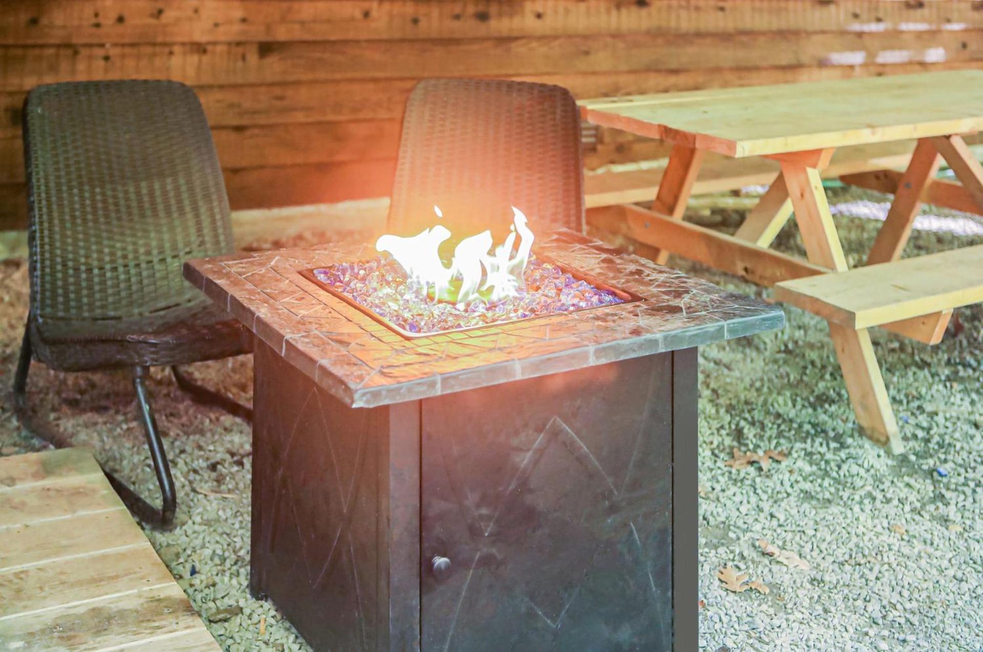 ברקלי ספרינגס Huge Cabin W Hot Tub, Deck, Grill, Fire Pit, Wifi מראה חיצוני תמונה